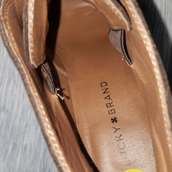 Shoes - Picture 2 of 4